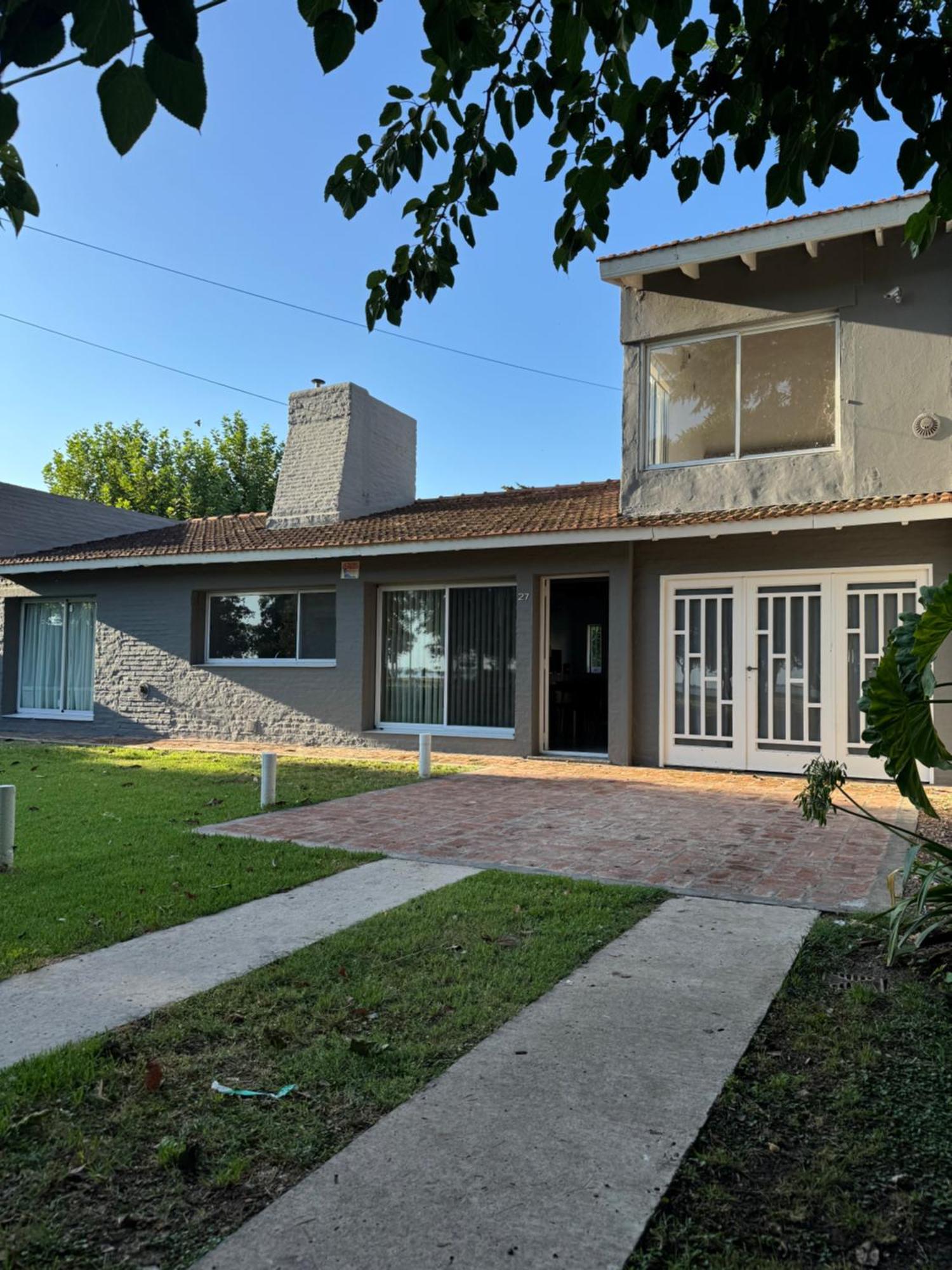 Casa Chalet Ensuenos Vista A La Laguna Chascomus Exterior photo